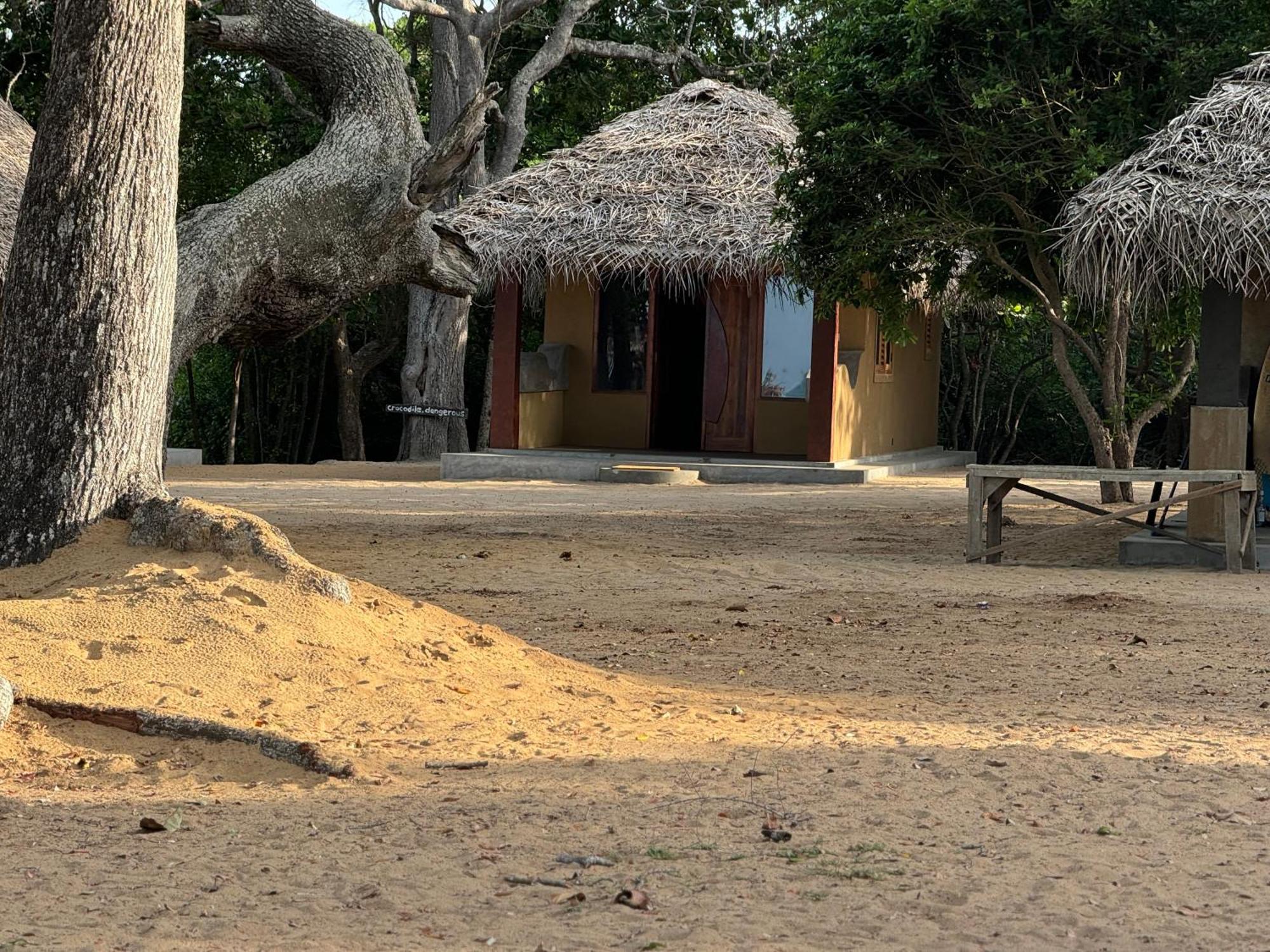 Peanut Farm Surf And Wild Resort - Arugambay Arugam Bay Buitenkant foto